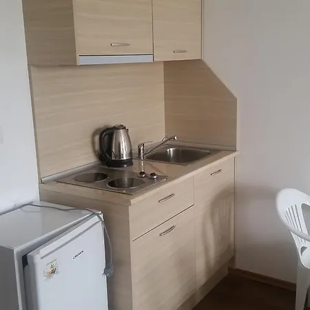 Апартамент Hpm Sunny View Central *