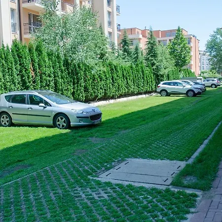 Апартамент Hpm Sunny View Central *