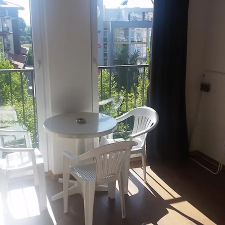Hpm Sunny View Central Апартамент Слънчев бряг